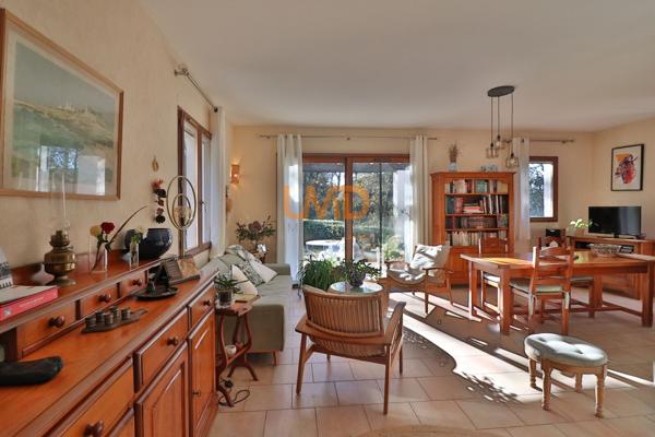 Maison de campagne plain pied 3 chambres Piscine 5000m2 de terrain