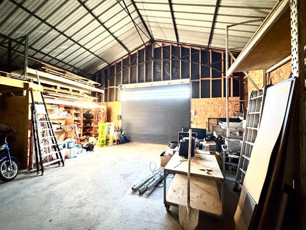 Ancien corps de ferme à rénover Terranjou