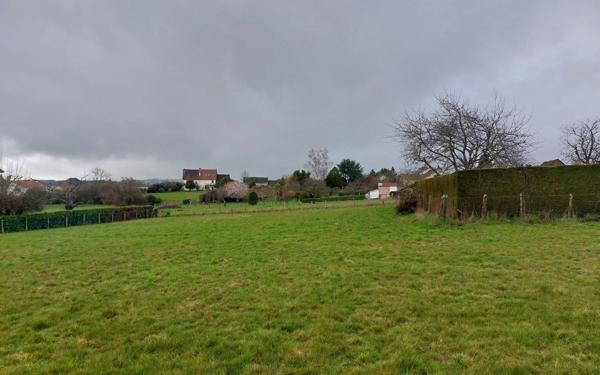 Terrain à vendre    Saint-Yrieix-la-Perche