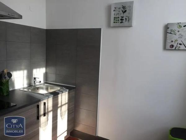 Appartement à louer 2 pièces 32.7m² Carcassonne (11000)