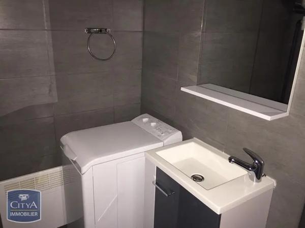 Appartement à louer 2 pièces 32.7m² Carcassonne (11000)