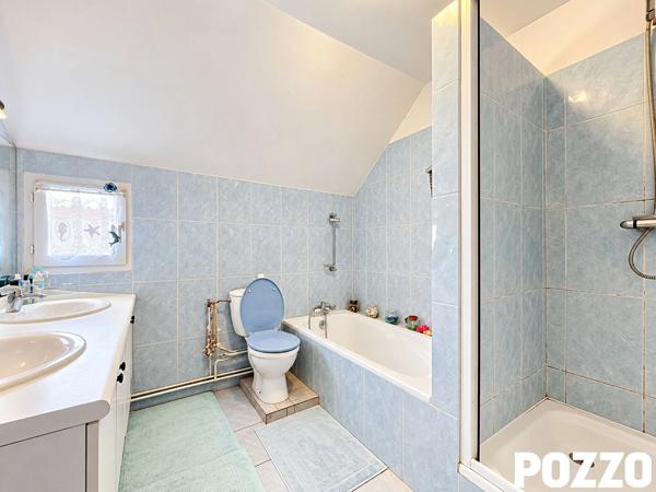 Maison Donville Les Bains 5 pièce(s) 95.30 m2 DONVILLE LES BAINS