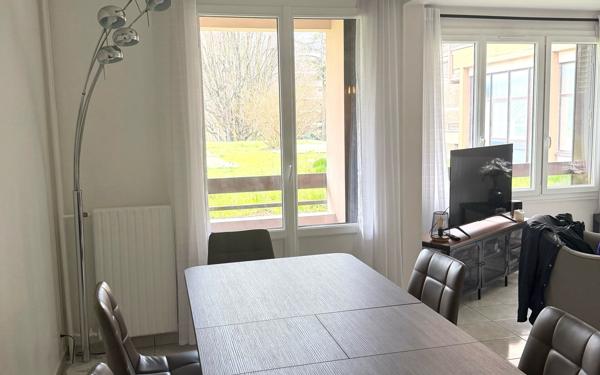 Appartement à vendre    3 pièces •  Pantin