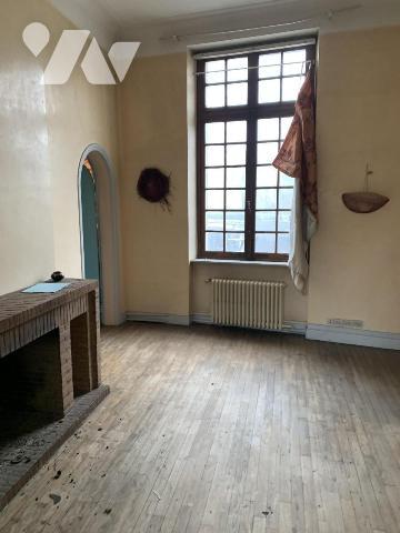 Appartement 1: entrée, séjour, chambre, espace douche, cuisine, wc, balcon
Appartement 2: entré...