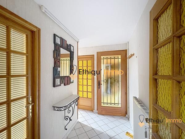 Maison de caractère 224 m² · 6 chambres · 3 232 m² de verger