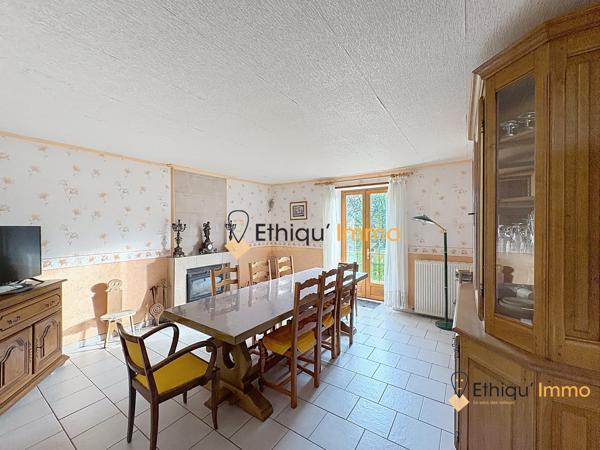 Maison de caractère 224 m² · 6 chambres · 3 232 m² de verger