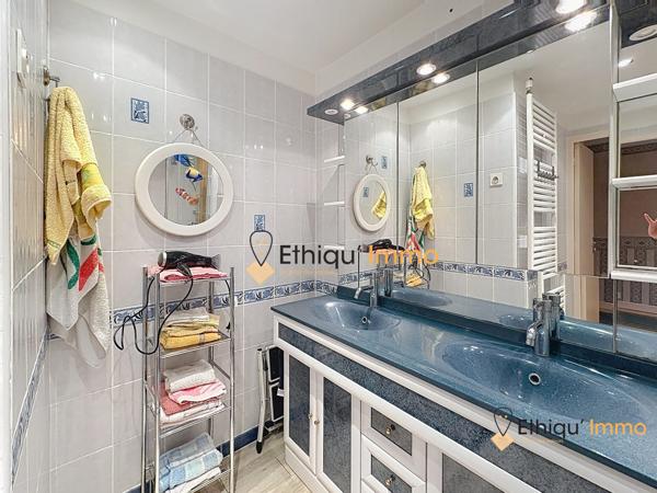 Maison de caractère 224 m² · 6 chambres · 3 232 m² de verger