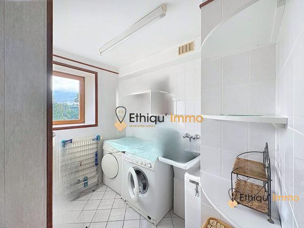 Maison de caractère 224 m² · 6 chambres · 3 232 m² de verger