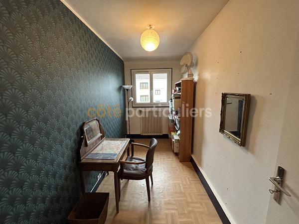 Vente
                Maison118 m² - 7 Pièces -
                    ORLY (94310)