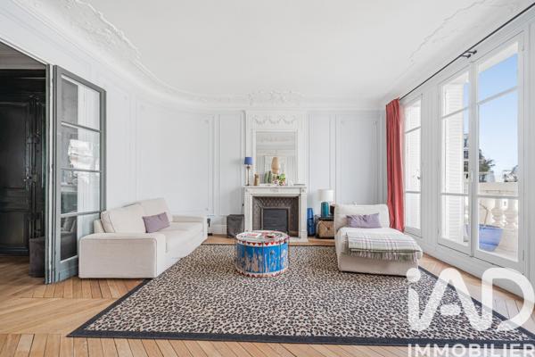 Appartement à vendre 6 pièces 155,97 m² Paris 17