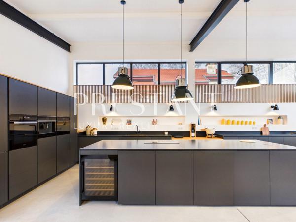 Biarritz – Loft aux lignes contemporaines et beaux volumes, avec patio, BIARRITZ