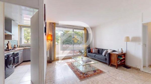 Vente                                                      Appartement
                        
                     3 pièces                      53 m2                     à Marly-le-Roi