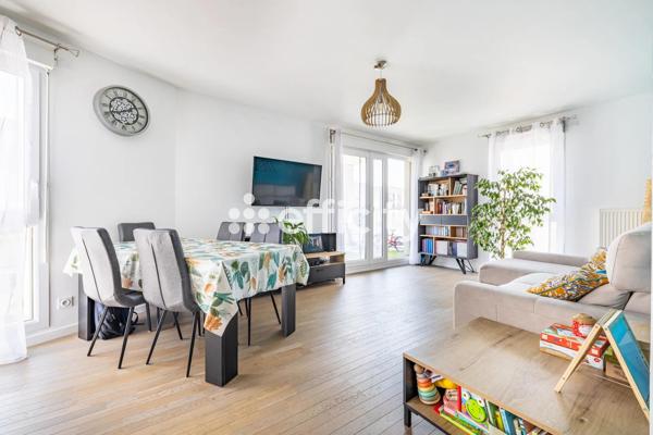 Appartement
         4 pièces
        - 81 m² Exclusivité 399 000 € *