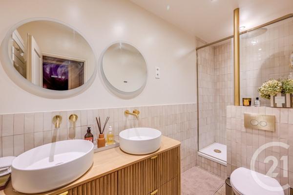 Appartement F6 à vendre  6 pièces - 114,80 m2 PARIS - 75009