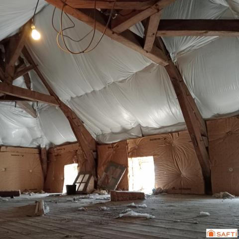 Fenêtres PVC en double vitrage, isolation, électricité
