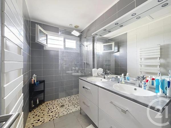 Maison à vendre  5 pièces - 119,29 m 2   CANNES ECLUSE  - 77
