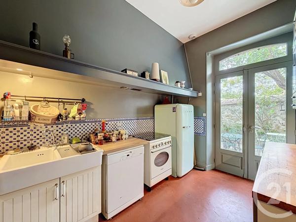Maison à vendre  9 pièces - 216,75 m 2   FONTAINEBLEAU  - 77