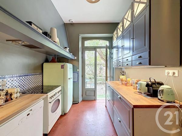 Maison à vendre  9 pièces - 216,75 m 2   FONTAINEBLEAU  - 77