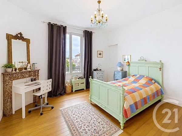 Maison à vendre  9 pièces - 216,75 m 2   FONTAINEBLEAU  - 77