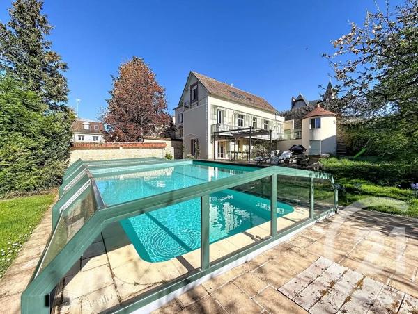Maison à vendre  9 pièces - 216,75 m 2   FONTAINEBLEAU  - 77