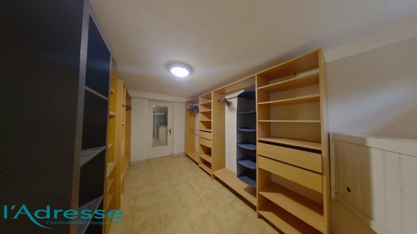 Maison Noisy Le Grand 6 pièces 83.88 m2, surface utile 175 m²