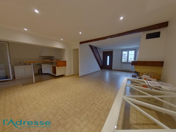 Maison Noisy Le Grand 6 pièces 83.88 m2, surface utile 175 m²