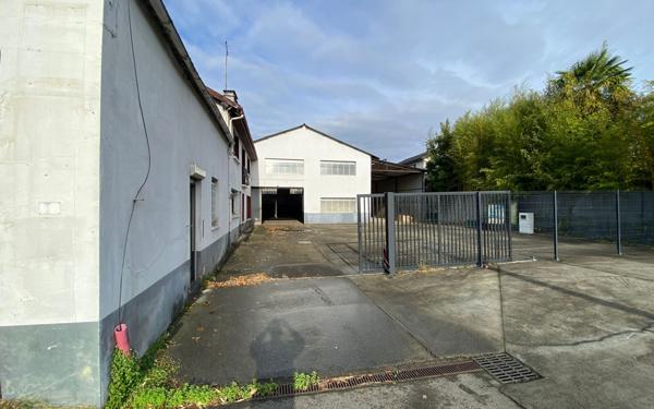 Maison à vendre    4 pièces •  Pau