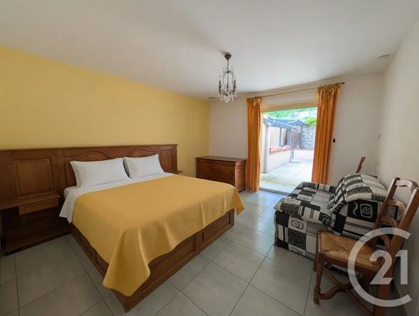 Maison à vendre  7 pièces - 206,17 m 2   EPERNON  - 28