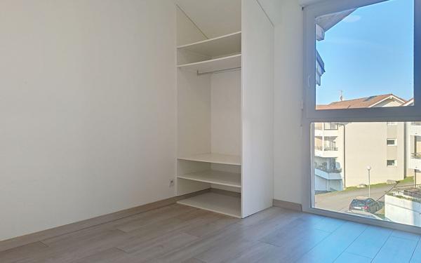 Appartement à louer    3 pièces •  Bons-en-Chablais