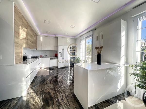 Maison à vendre  7 pièces - 164,47 m 2   CHAMPS SUR MARNE  - 77
