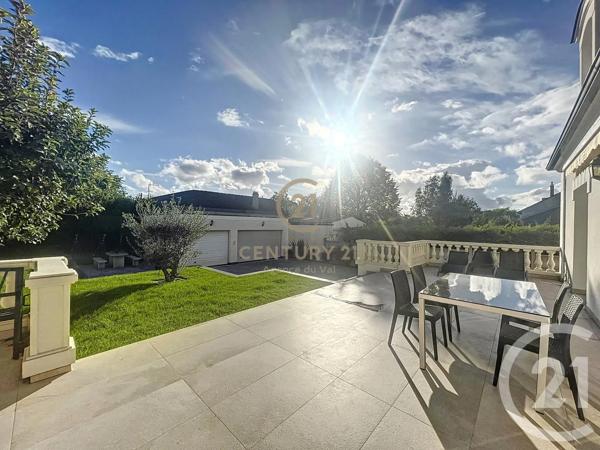 Maison à vendre  7 pièces - 164,47 m 2   CHAMPS SUR MARNE  - 77