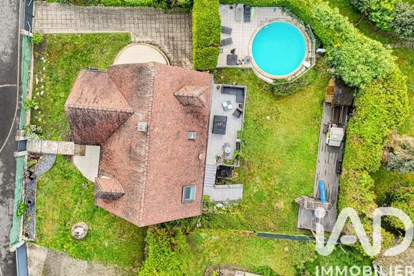 Maison à vendre 7 pièces 161,81 m² Saint-Leu-la-Forêt