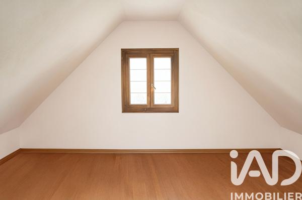 Maison à vendre 7 pièces 161,81 m² Saint-Leu-la-Forêt
