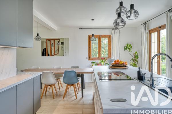 Maison à vendre 7 pièces 161,81 m² Saint-Leu-la-Forêt
