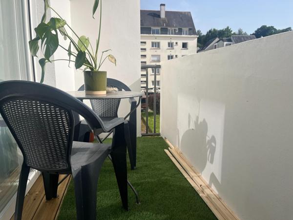 Appartement au calme avec 2 chambres, un balcon