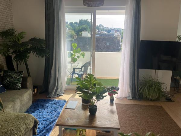 Appartement au calme avec 2 chambres, un balcon