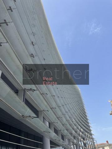 Bureau de 1901 m² à louer à Bordeaux Ravezies