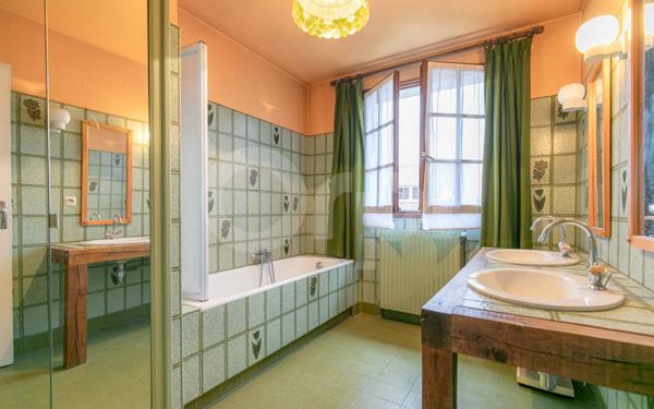 Maison à vendre    6 pièces •  Chennevières-sur-Marne