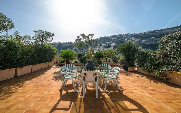 Appartement à vendre    6 pièces • 122 m2 Nice