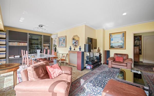 Appartement à vendre    6 pièces • 122 m2 Nice