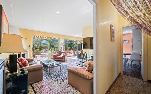 Appartement à vendre    6 pièces • 122 m2 Nice