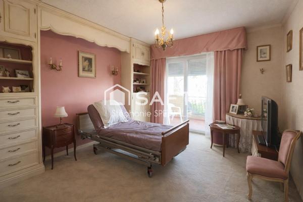 ANTIBES – Propriété de caractère de 250 m² sur terrain de 1 850 m² – Calme absolu – Fort potentiel