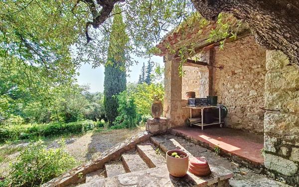 Maison à vendre    5 pièces • 144,15 m2 Montauroux