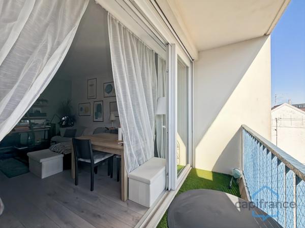APPARTEMENT AVEC TERRASSE