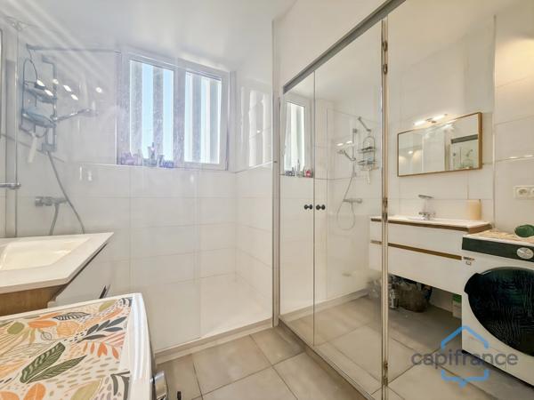 APPARTEMENT AVEC TERRASSE