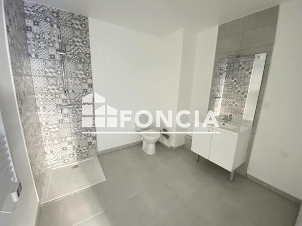 Location Appartement 2 pièces 36.92 m² - 139 AVENUE DE LA CROIX ROUGE Marseille 13013