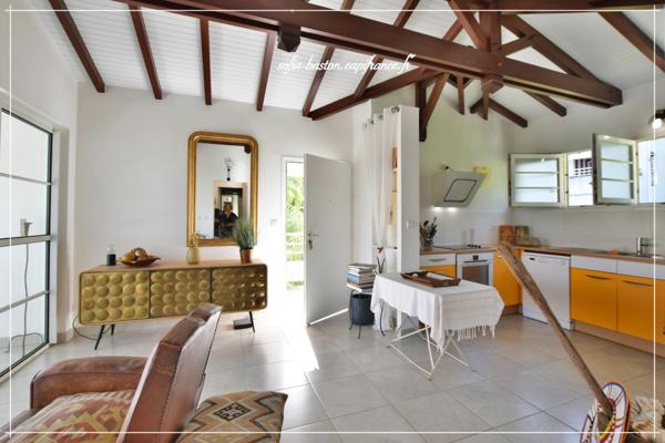 Appartement 2 pièces LES TROIS ILETS- Vue Mer – Proximité Plage – Terrasse + Box - A Vendre (972)