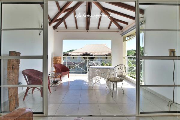 Appartement 2 pièces LES TROIS ILETS- Vue Mer – Proximité Plage – Terrasse + Box - A Vendre (972)