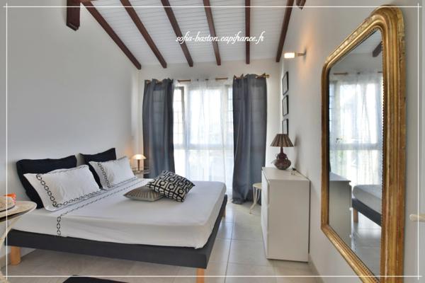 Appartement 2 pièces LES TROIS ILETS- Vue Mer – Proximité Plage – Terrasse + Box - A Vendre (972)