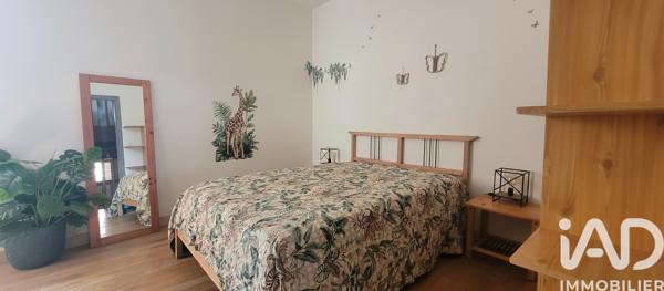 Maison à vendre 10 pièces 232 m² Saint-Jean-d'Angély